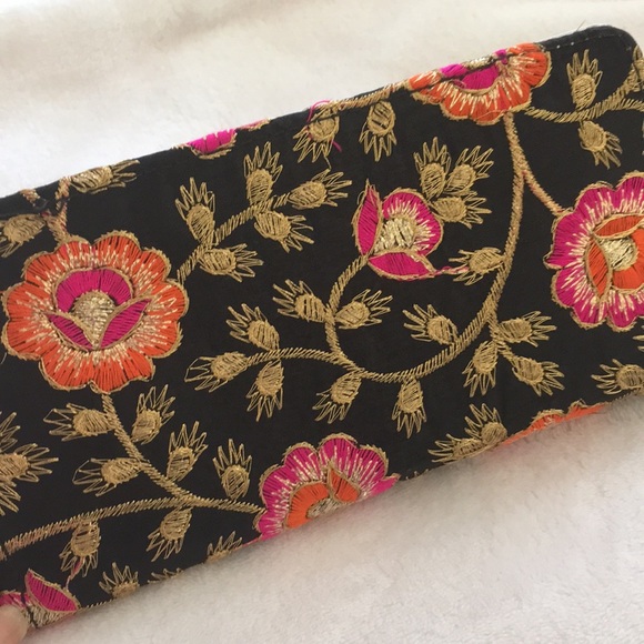 SOLD✨Vintage Thread-work Wallet✨ - Picture 6 of 6